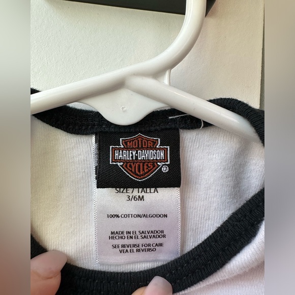 Harley-Davidson Infant ‘I ❤️ Harley-Davidson Motorcycles’ Onesie (Size 3-6 Mo) - Picture 4 of 5
